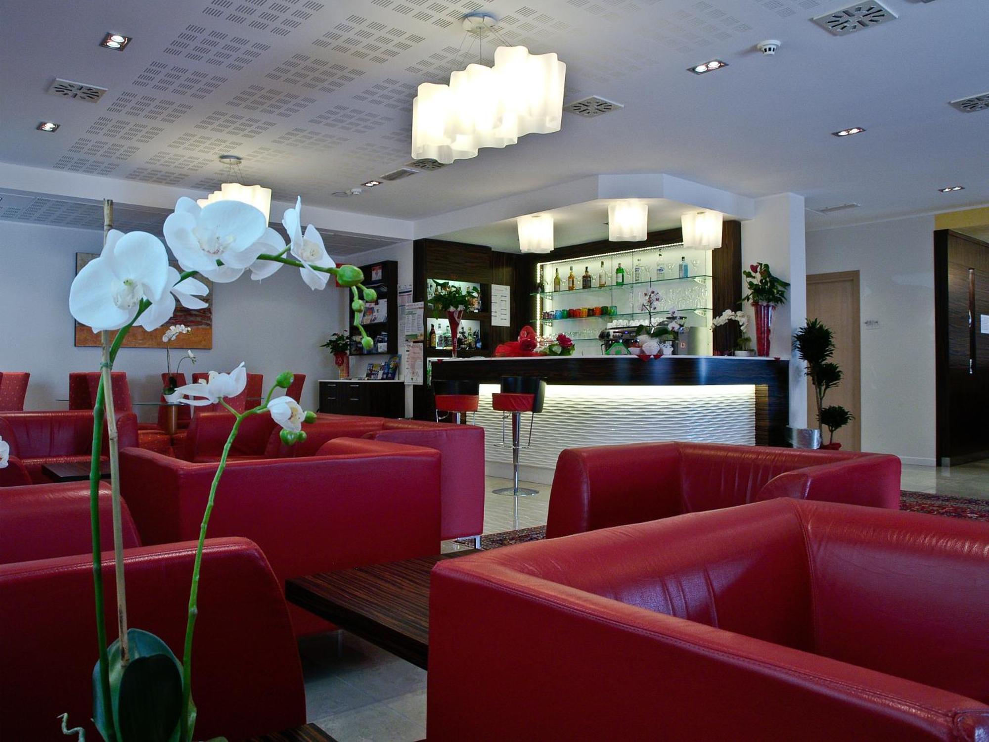 Hotel Villa Angelina Bibione Exterior photo